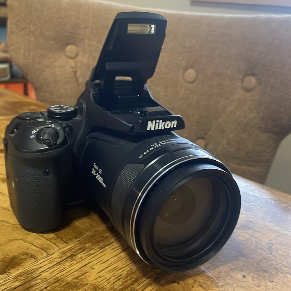 Nikon Coolpix P900